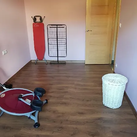 Piso En Lieres Nyaraló