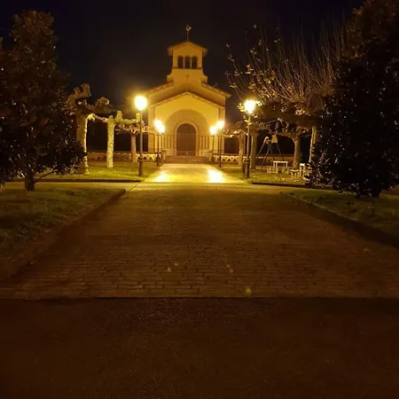 Nyaraló Piso En Lieres